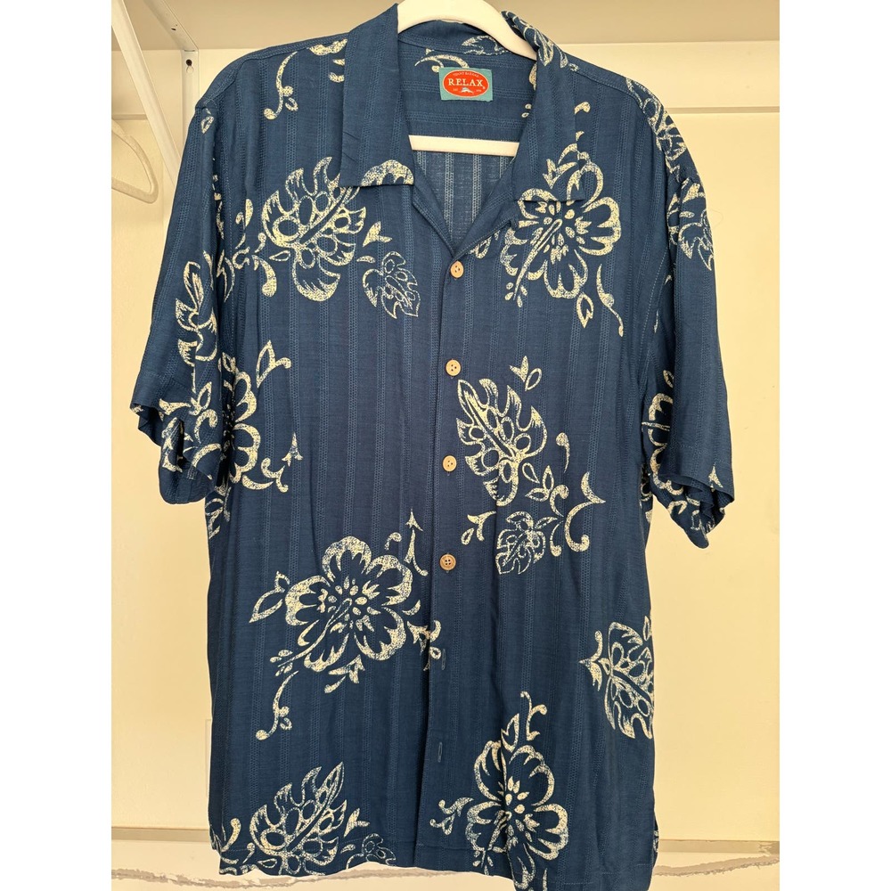Tommy Bahama‎ Relax Hawaiian Shirt Blue Floral Size Large Button-Down